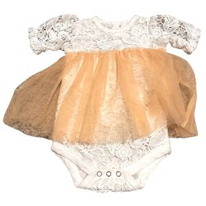 New! Tesa Babe White Lace Onesie With Peach Tulle Skirt, size 3-6M